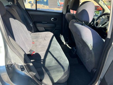 2009 Nissan Versa 1.8 S