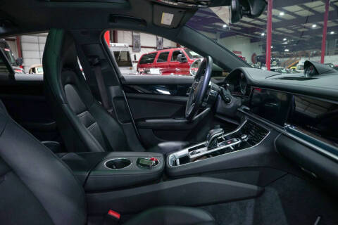 2018 Porsche Panamera 4S