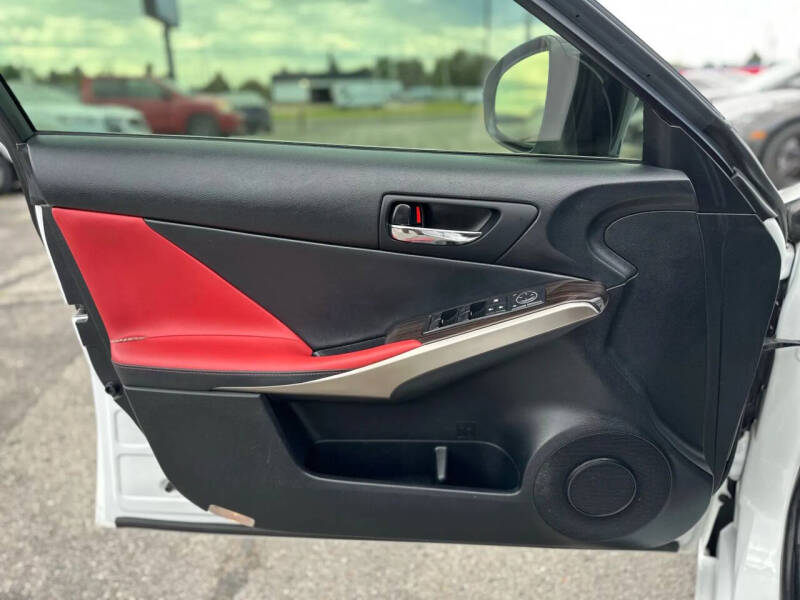 2015 Lexus IS 250 Crafted Line