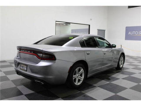 2017 Dodge Charger SE