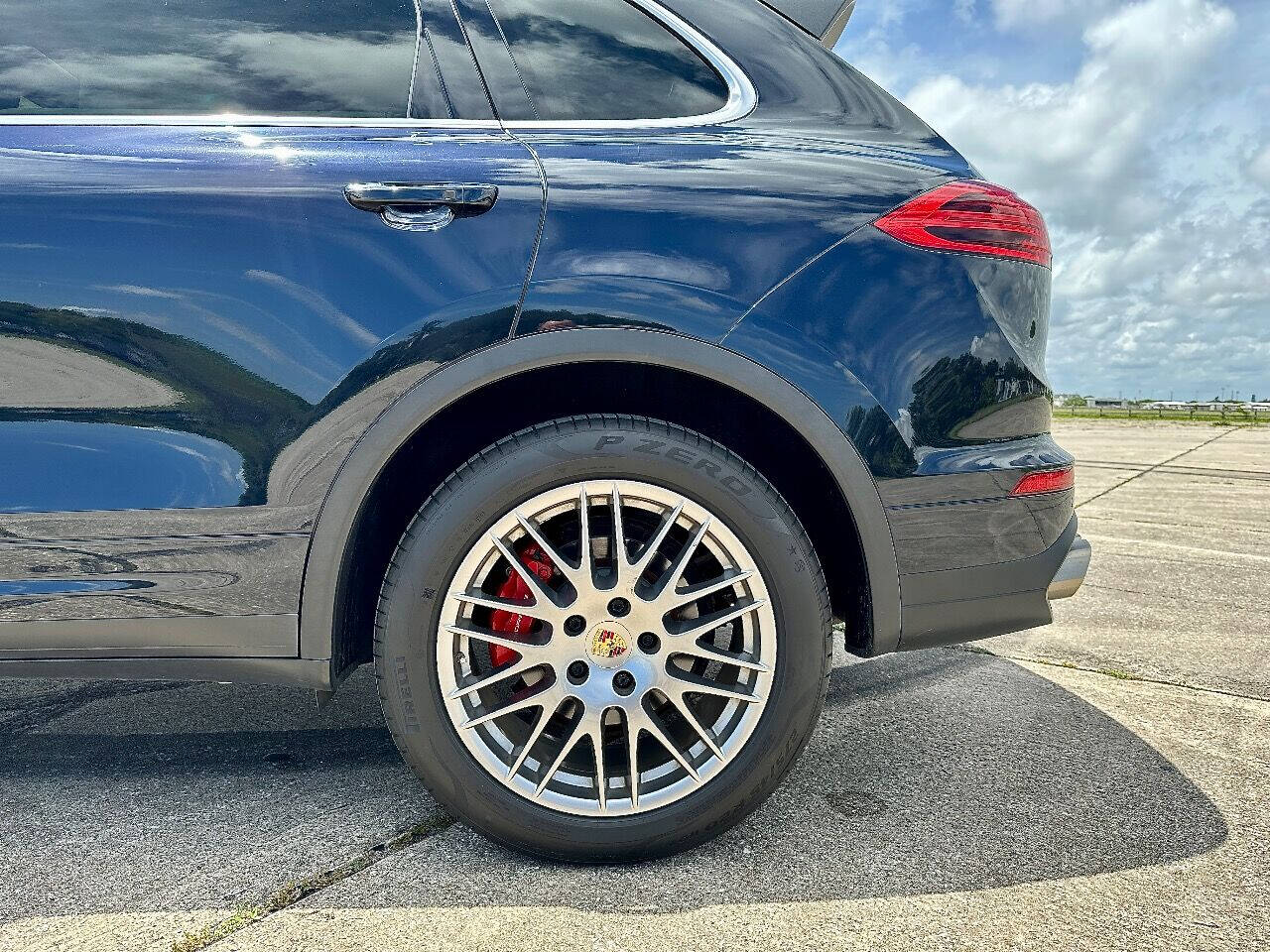 2017 Porsche Cayenne 32