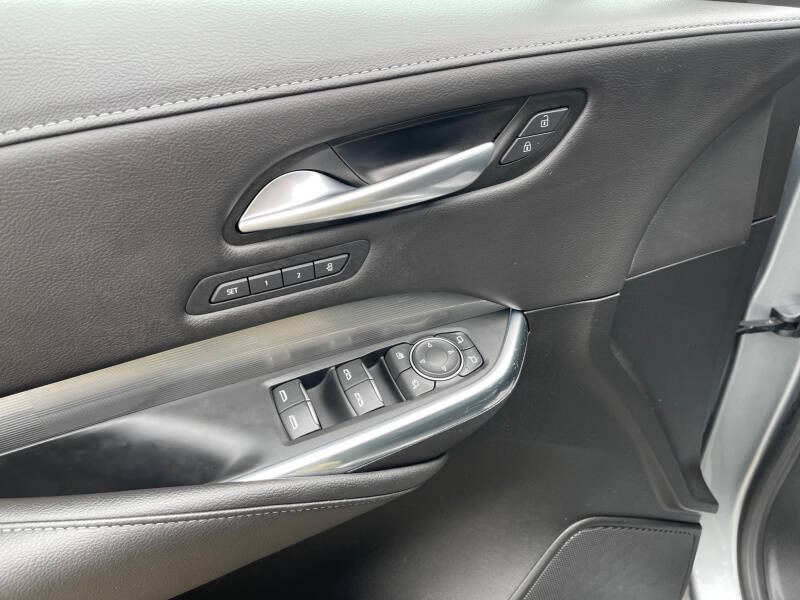 2024 Cadillac XT4 Premium Luxury