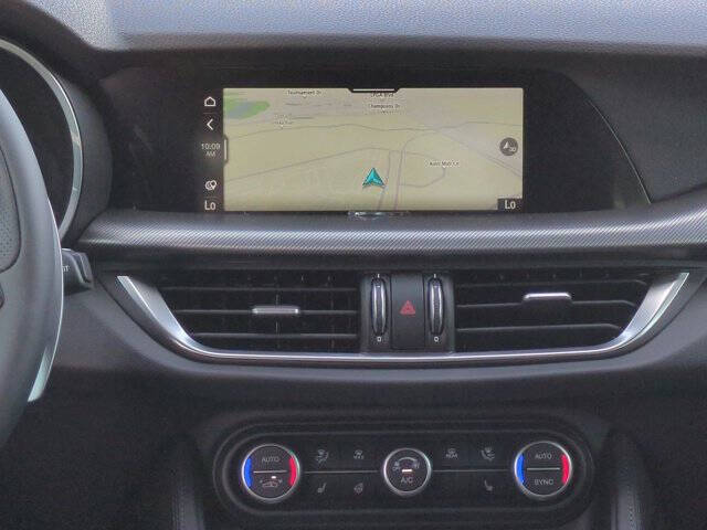 2025 Alfa Romeo Stelvio