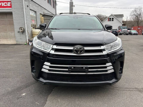 2019 Toyota Highlander LE