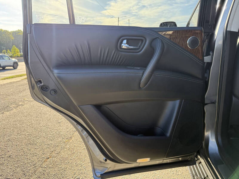 2017 Nissan Armada Platinum