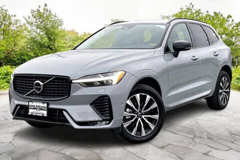 2025 Volvo XC60 B5 Plus Dark Theme