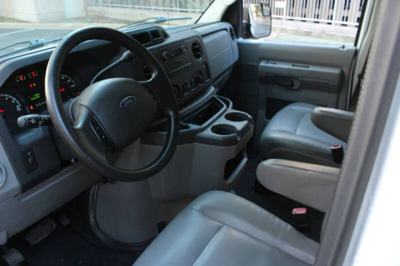 2012 Ford E-Series E-150