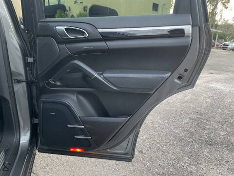 2014 Porsche Cayenne Platinum Diesel