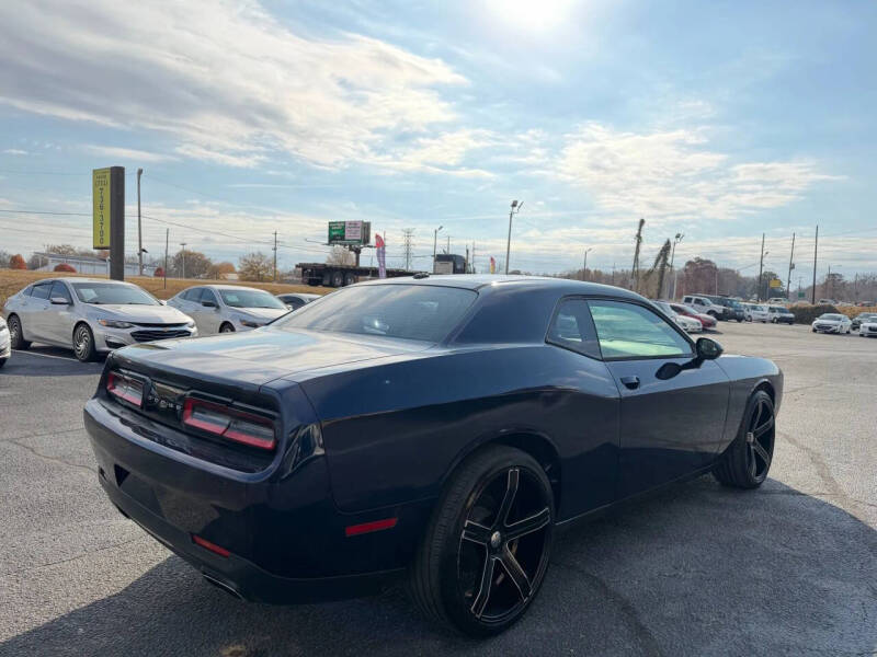 2015 Dodge Challenger SXT