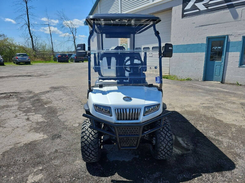 2024 Evolution Maverick  4