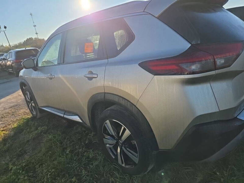 2021 Nissan Rogue SL