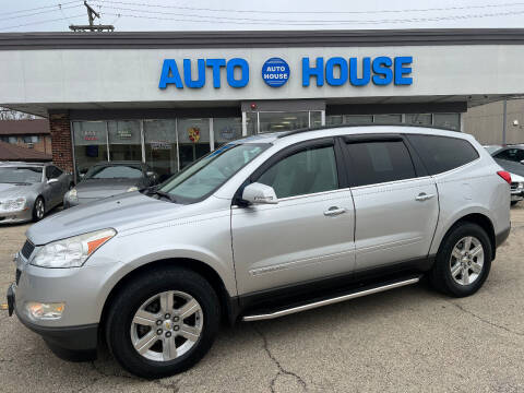 2009 Chevrolet Traverse for sale at Auto House Motors in Downers Grove IL