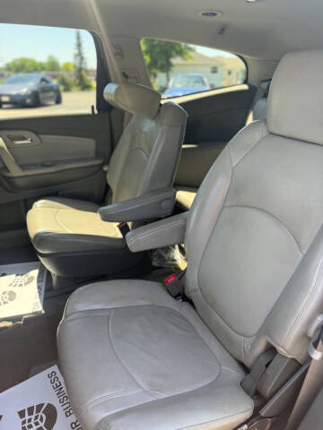2011 Chevrolet Traverse LT