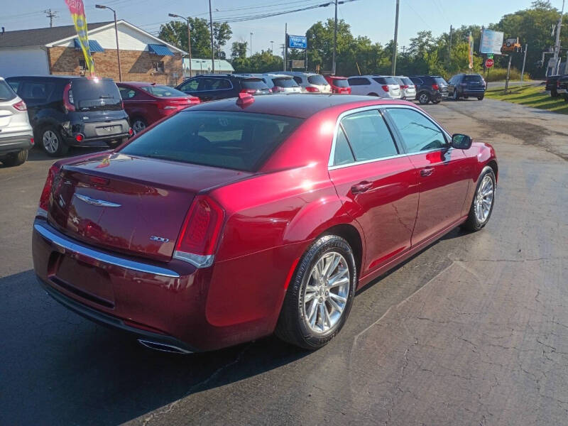 2018 Chrysler 300 Touring