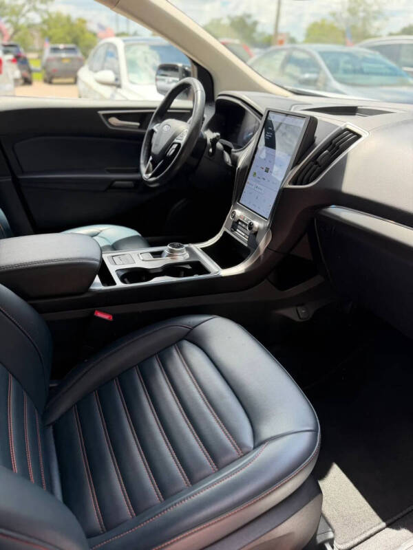 2022 Ford Edge