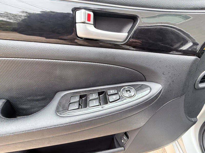 2012 Hyundai Genesis 3.8L V6