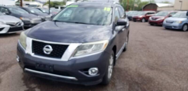 2013 Nissan Pathfinder for sale at 1ST AUTO & MARINE in Apache Junction AZ
