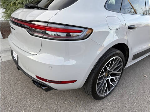 2021 Porsche Macan Turbo