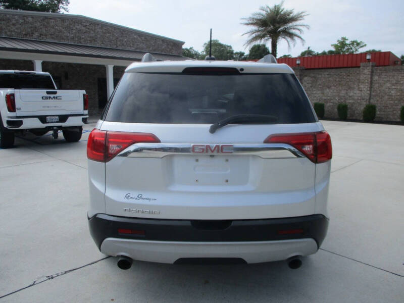 2017 GMC Acadia SLT-1