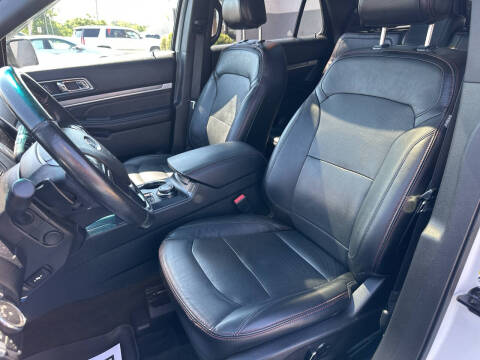 2016 Ford Explorer Sport
