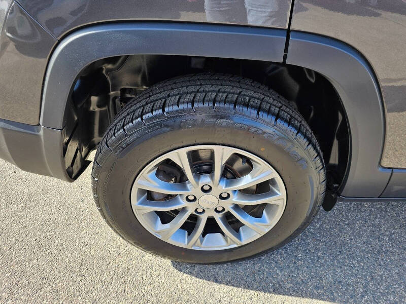 2020 Jeep Cherokee Latitude Plus