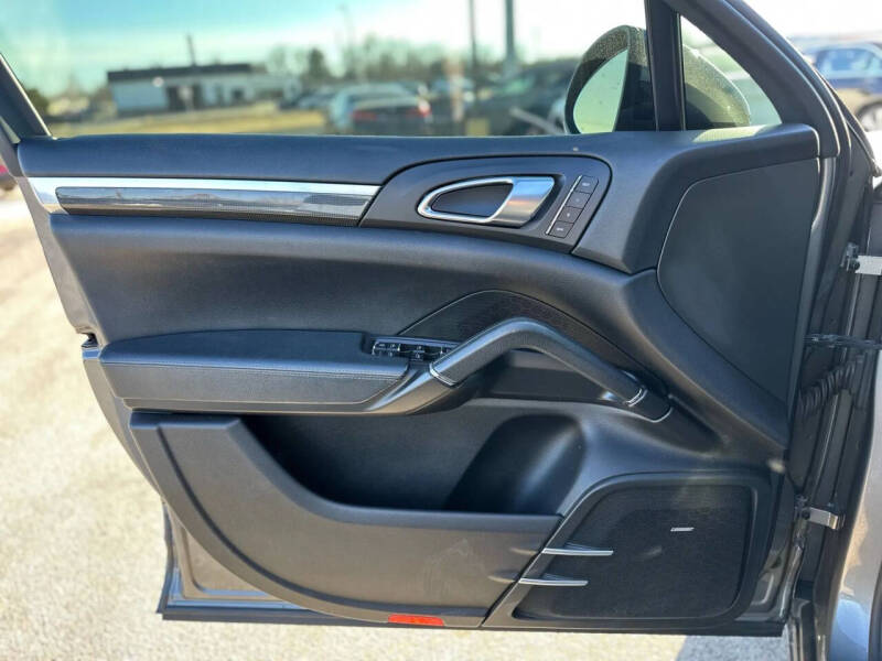 2011 Porsche Cayenne S