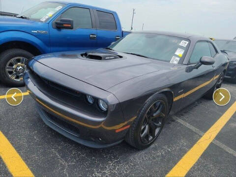 2016 Dodge Challenger for sale at FREDY USED CAR SALES in Houston TX