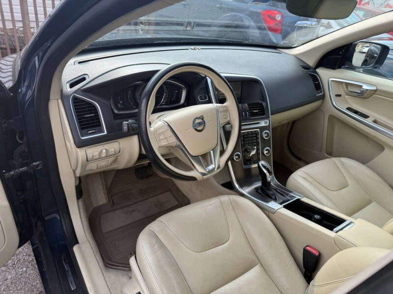 2015 Volvo XC60 T5 Drive-E Premier