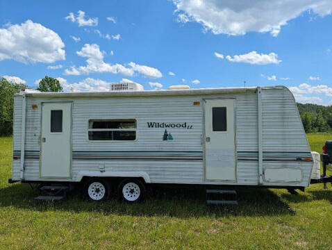2003 Wildwood 25 RKS