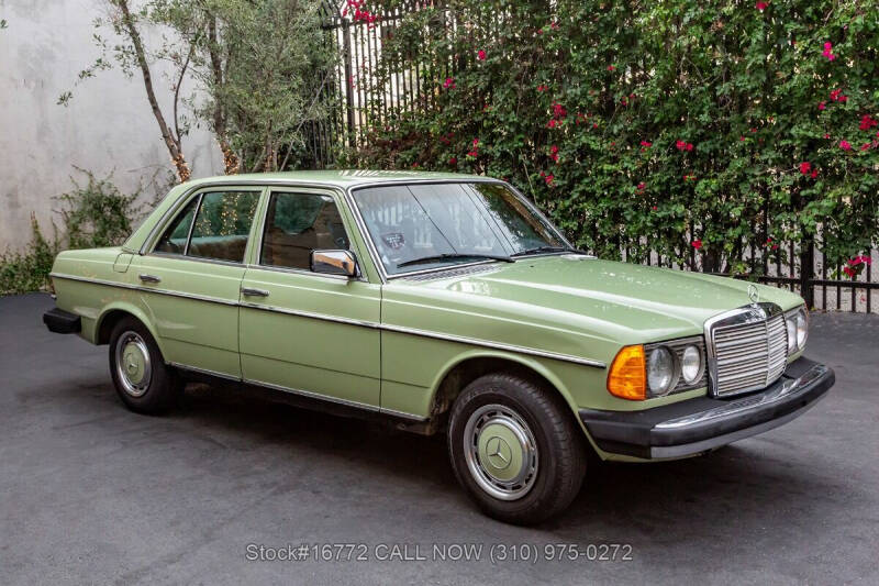 1977 Mercedes-Benz 300-Class
