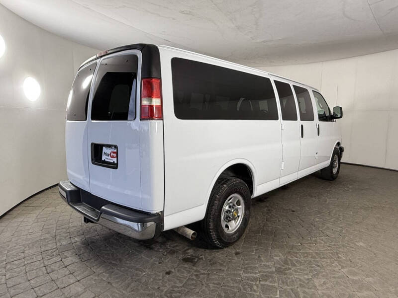 2016 Chevrolet Express LT 3500