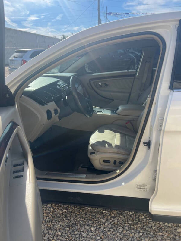 2011 Ford Taurus Limited