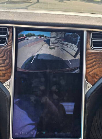 2016 Tesla Model S 75D