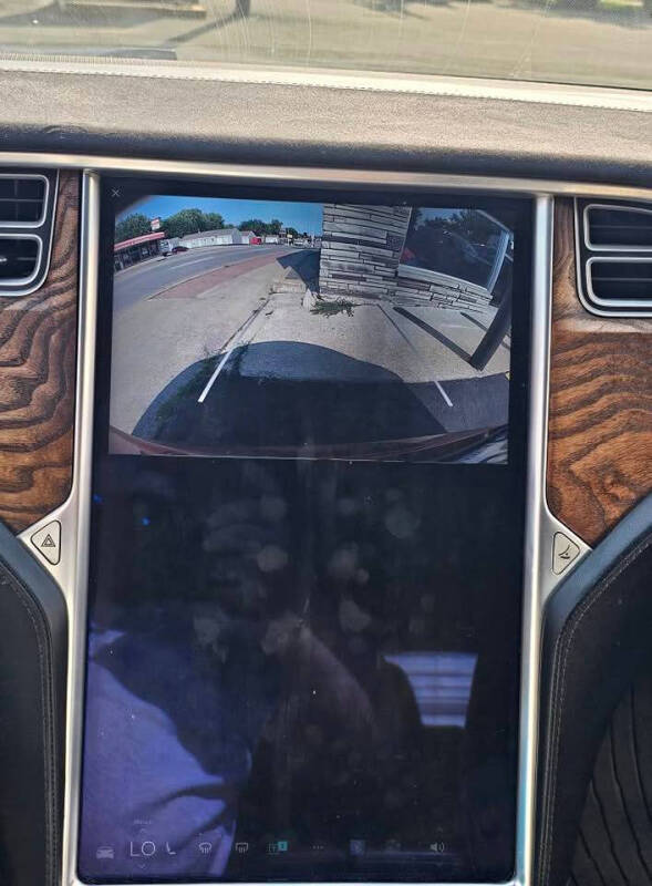 2016 Tesla Model S 75D