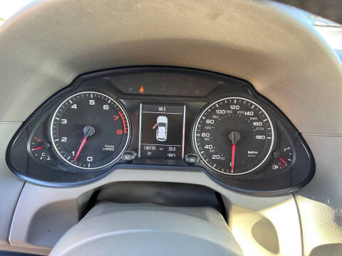 2011 Audi Q5 3.2 quattro Premium Plus