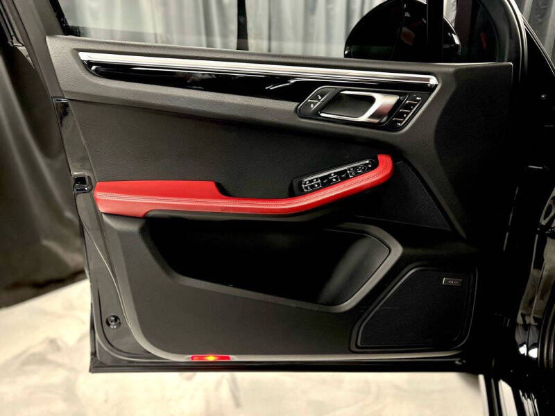 2018 Porsche Macan GTS