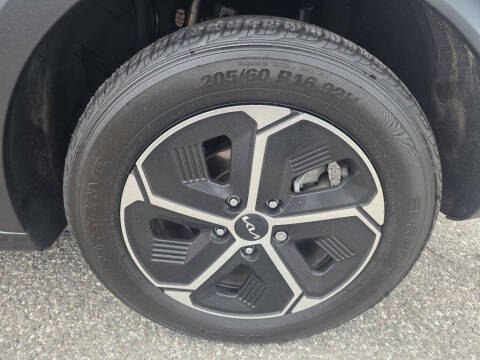 2024 Kia Niro EX