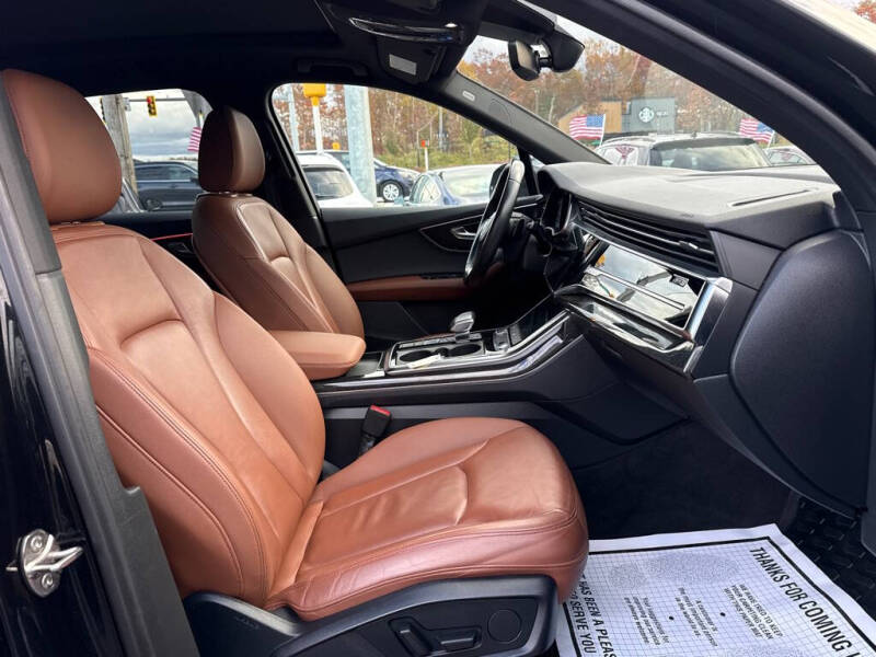 2022 Audi Q7 quattro Premium Plus 55 TFSI