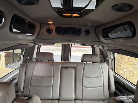 2022 Chevrolet Express 2500