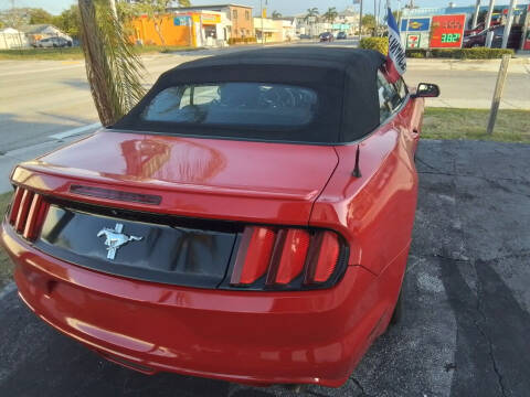 2015 Ford Mustang V6