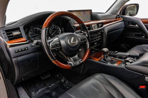2019 Lexus LX 570 Three-Row