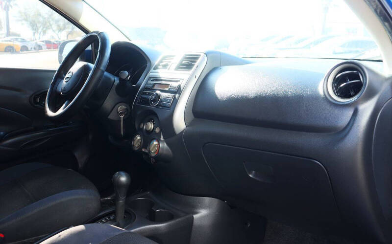 2012 Nissan Versa 1.6 SV