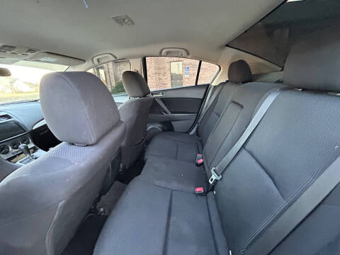 2011 Mazda MAZDA3 i SV