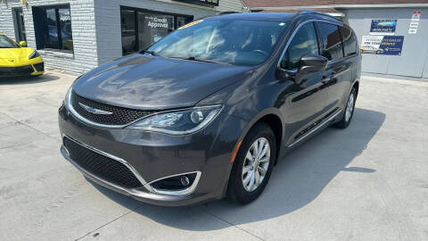 2018 Chrysler Pacifica Touring L