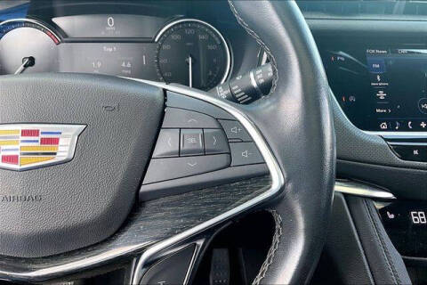 2022 Cadillac XT5 Premium Luxury