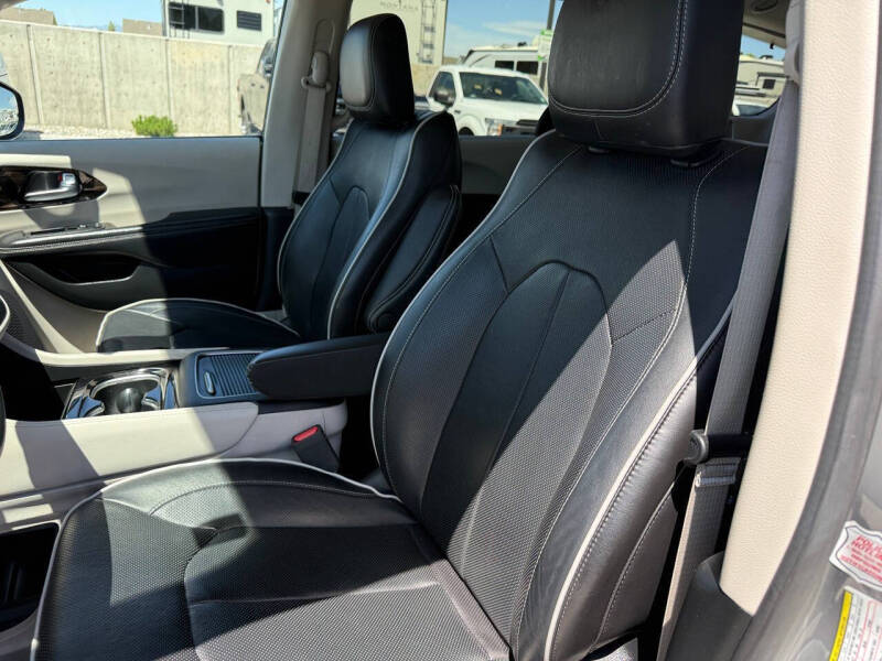 2023 Chrysler Pacifica Limited