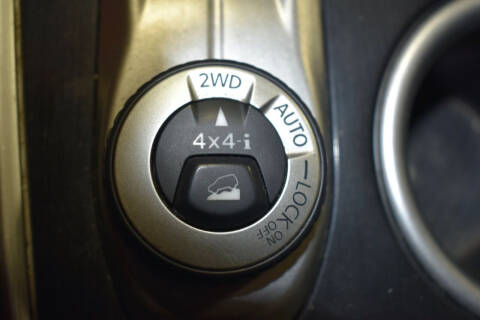 2015 Nissan Pathfinder SV