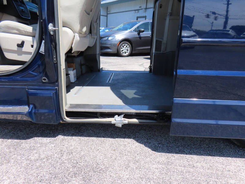 2012 Dodge Grand Caravan Crew