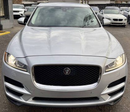 2019 Jaguar F-PACE 25t Premium