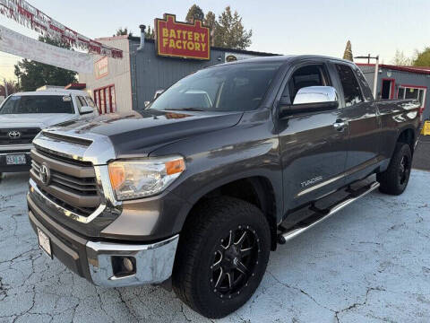 2014 Toyota Tundra SR5